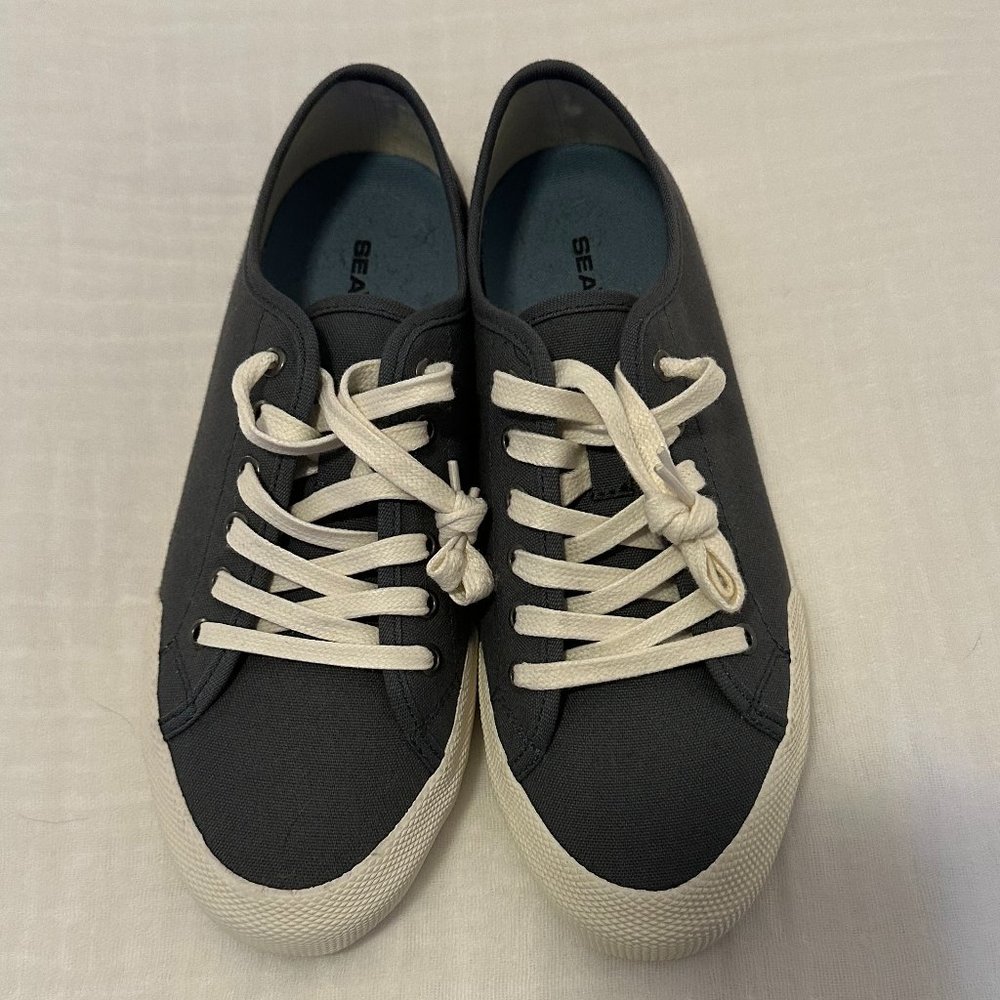 SeaVees Monterey Sneaker Original in Slate Navy Size 8